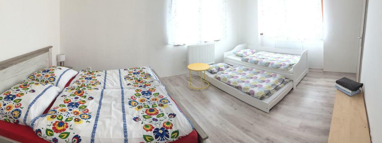 U Pepika Hotel Liptovský Mikuláš Eksteriør billede